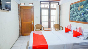 Hotel Cemara Asri by OYO Rooms
