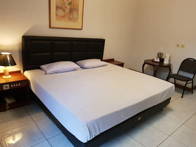 Dequr Hotel Dipati Ukur Mitra by RedDoorz