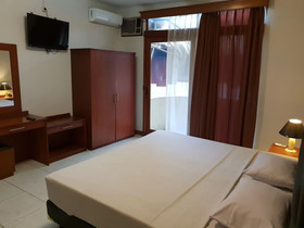 Dequr Hotel Dipati Ukur Mitra by RedDoorz