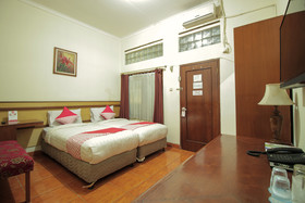 Hotel Lodaya Syariah by OYO Rooms