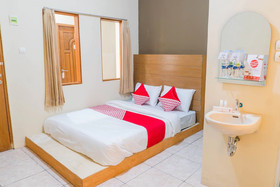 OYO 1340 Wisma Alamanda
