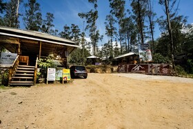 OYO 3772 Cigadog Residence