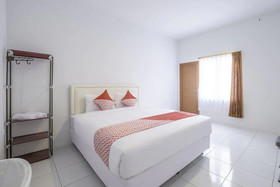 Rossan Villa 4 Hotel near Pasar Lembang RedPartner