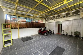 Spot On 93624 Damai 3 Guest House