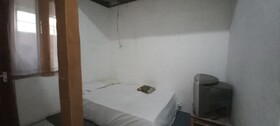 Spot On 93964 Guest House Pak Gatot 3