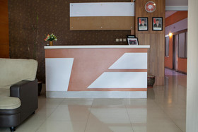 Reddoorz Syariah Near Btc Fashion Mall