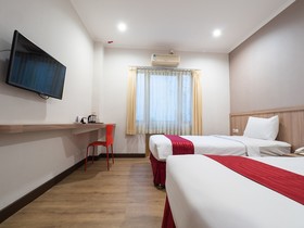 The Cherry Homes Hotel Residence