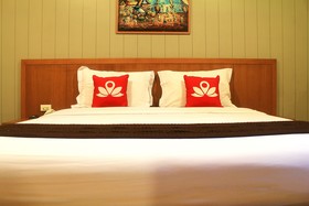 U Village Hotel & Villa by ZEN Rooms