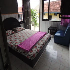Yonanda Hotel