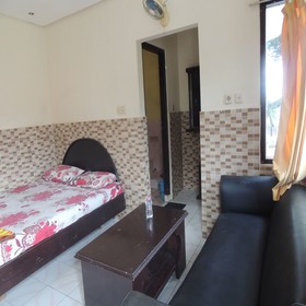 Yonanda Hotel
