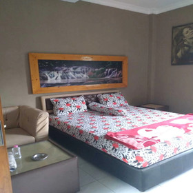 Yonanda Hotel