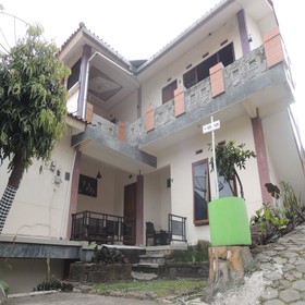 Yonanda Hotel