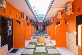 Al Firdausi Residence by OYO Rooms