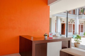 El Reyshi Family Residence by OYO Rooms