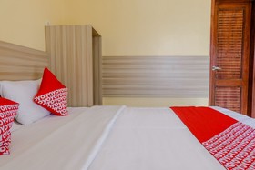 El Reyshi Family Residence by OYO Rooms