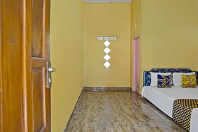 Spot On 92476 Sobat Ijen Traveller Homestay