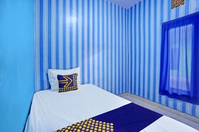 SPOT ON 92673 Gang Songo Syariah Homestay