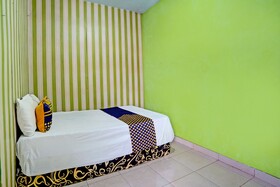 SPOT ON 92673 Gang Songo Syariah Homestay