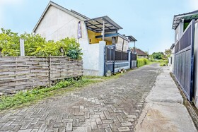 SPOT ON 92673 Gang Songo Syariah Homestay