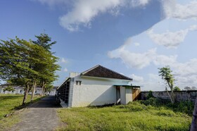 SPOT ON 92855 Griya Sandi Syariah Rogojampi