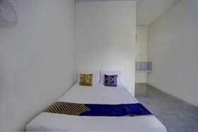 SPOT ON 92855 Griya Sandi Syariah Rogojampi