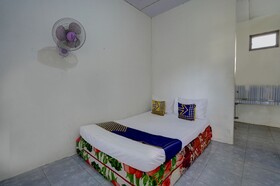 SPOT ON 92855 Griya Sandi Syariah Rogojampi