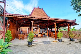 Djoglo Boto Homestay by OYO