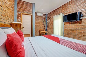 Djoglo Boto Homestay by OYO