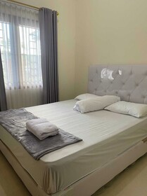 EXPRESS O Nayus Homestay Syariah