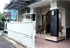EXPRESS O Nayus Homestay Syariah