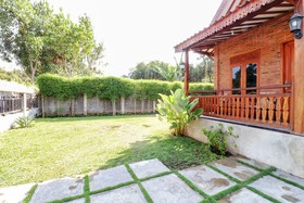 Omah Teras Bata Guesthouse