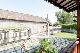 Omah Teras Bata Guesthouse