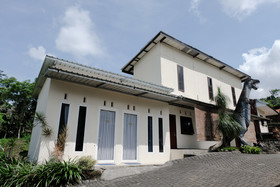 Lovina Inn By OYO Rooms