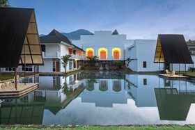 Casa de Lani Resort and Convention