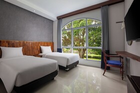 Casa de Lani Resort and Convention