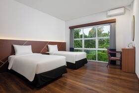 Casa de Lani Resort and Convention