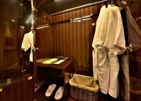 Amaroossa Grande Bekasi