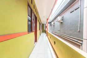 Amira Guest House by OYO Rooms