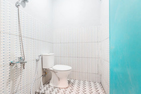 Amira Guest House by OYO Rooms