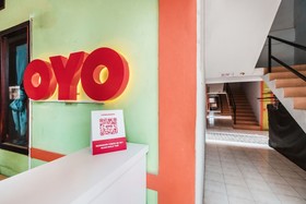 Amira Guest House by OYO Rooms