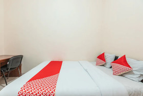 Cempaka Harapan Indah by OYO Rooms
