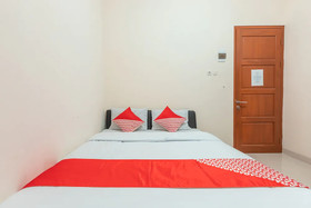 Cempaka Harapan Indah by OYO Rooms