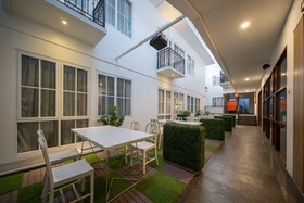 Cove Bening Boutique