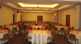 Townhouse OAK Hotel Grand Cikarang