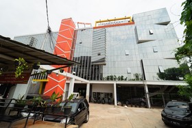 Guest House Family by RedDoorz