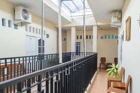 Guest House Kost and Kantin by RedDoorz