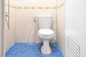 Guest House Kost and Kantin by RedDoorz