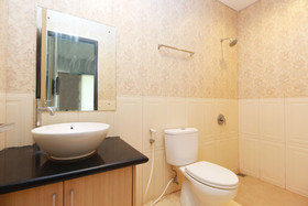 Kingstone Hotel by Airy Rooms