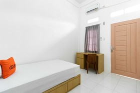 KoolKost Female Syariah near Mitra Keluarga Hospital Bekasi