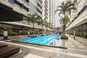 Lauv Room Grand Centerpoint by OYO Rooms